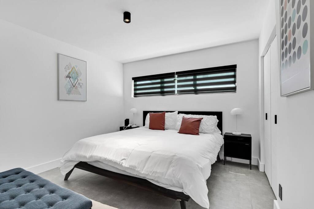 Heated Pool Modern 5 Bedrooms House 10 Minutes To The Ocean Casa de férias Miami