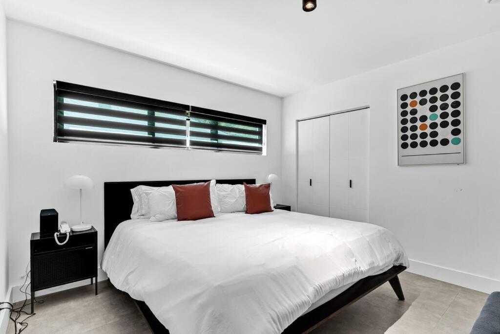 Heated Pool Modern 5 Bedrooms House 10 Minutes To The Ocean Casa de férias Miami